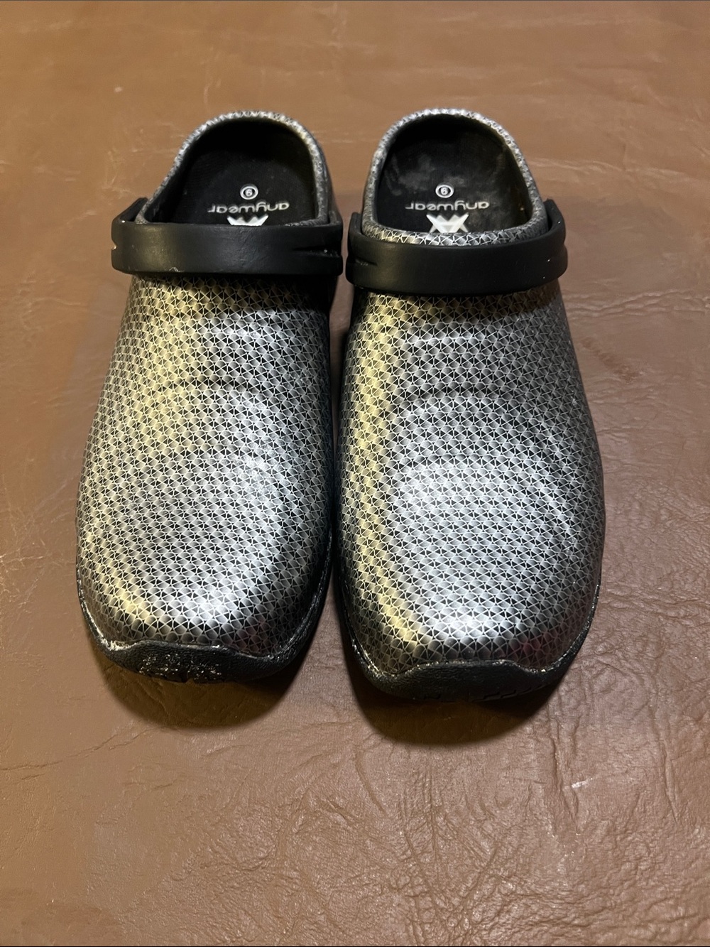 Unbranded Women’s Metallic Gray Slip-On Clog- see description